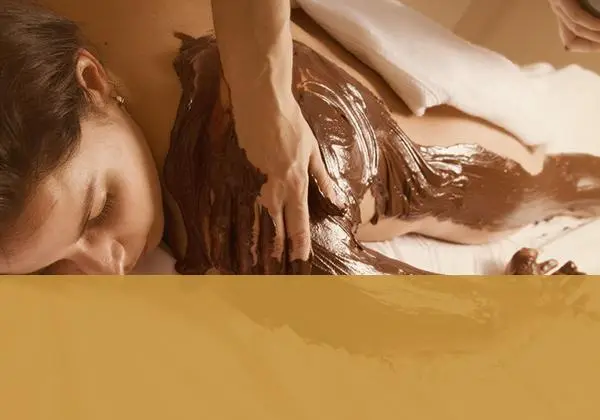kobieta w czekoladzie